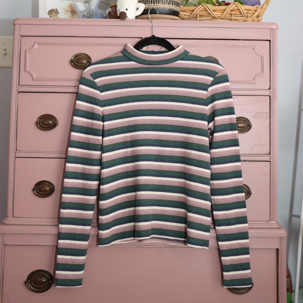 American eagle striped shirt.